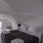 Anemos Cave Apart Otel