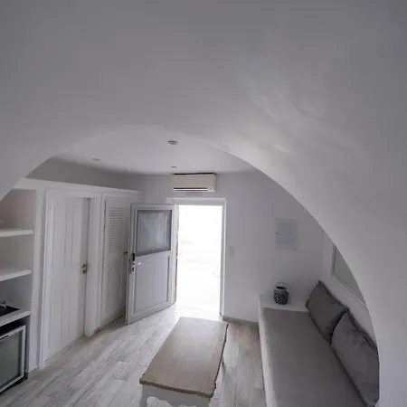 Apart Otel Anemos Cave 4*
