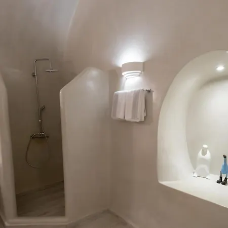 Aparthotel Anemos Cave 4*