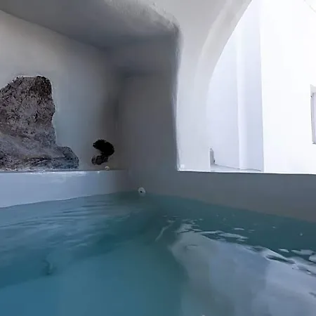 Anemos Cave 4*