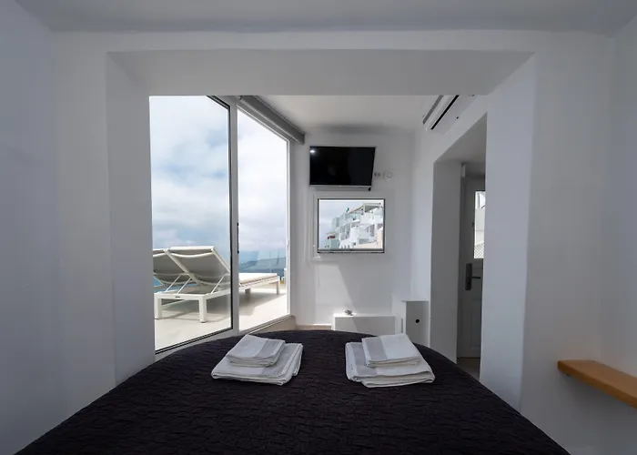 Anemos Cave Apart-hotel 4*