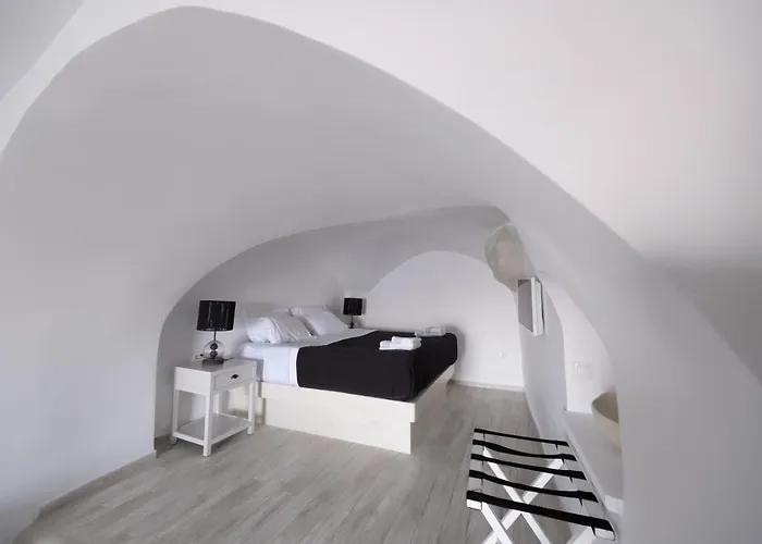 Aparthotel Anemos Cave Imerovigli (Santorini)