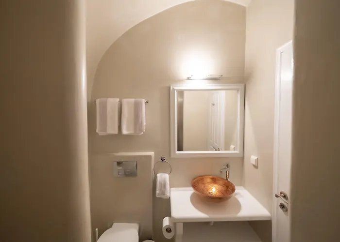 Anemos Cave Aparthotel 4*