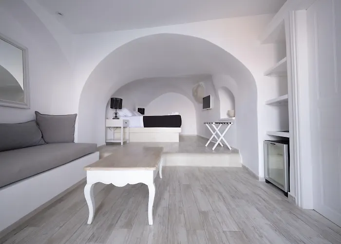 Aparthotel Anemos Cave 4*